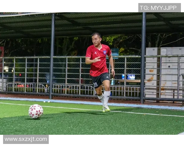 精彩足球反攻瞬间集锦让你领略速度与激情的完美结合